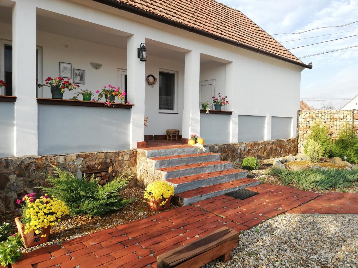 Casa Ago - Guest House Paulis Bagian luar foto