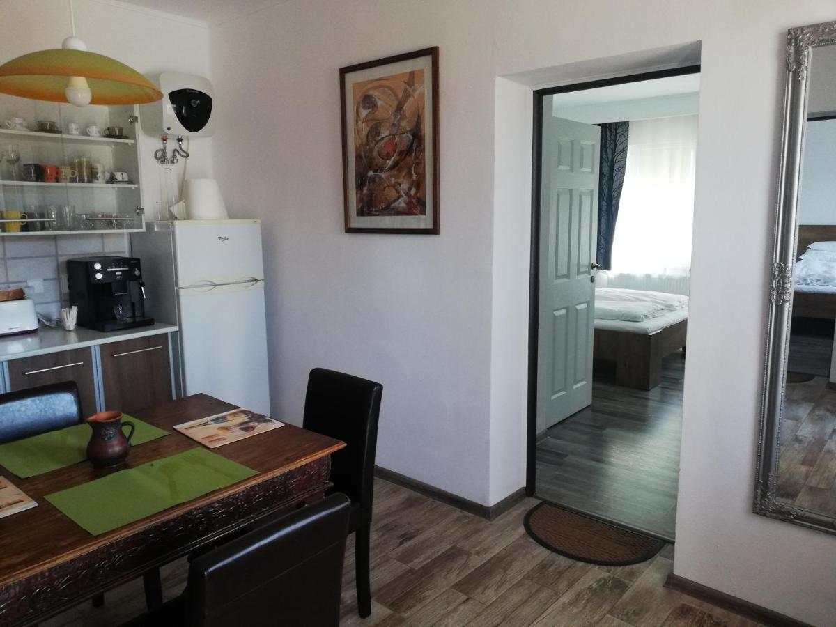 Casa Ago - Guest House Paulis Bagian luar foto